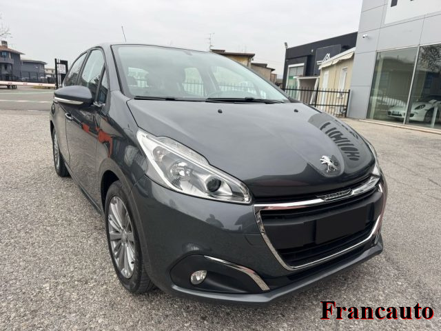 PEUGEOT 208 usata, con Airbag