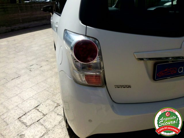 TOYOTA Verso usata 30