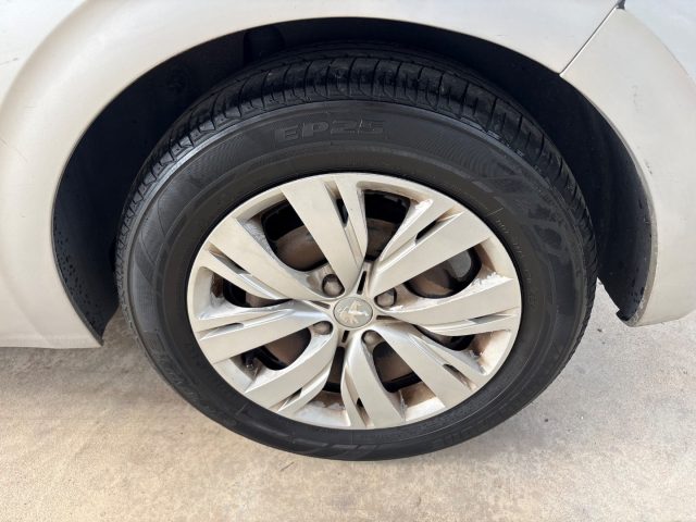 PEUGEOT 208 usata, con Lettore CD