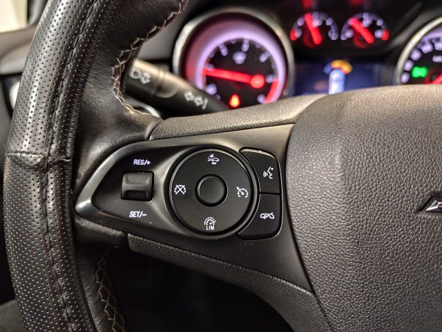 OPEL Astra usata, con Sistema di navigazione