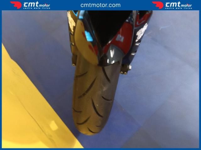 YAMAHA YZF R1 usata 11