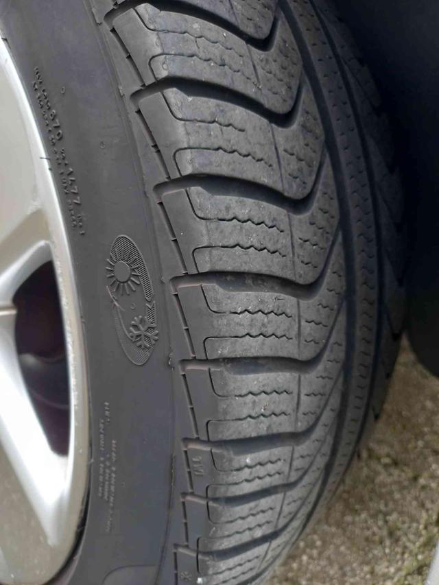 VOLKSWAGEN Touran usata 25