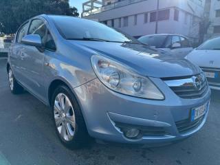 OPEL Corsa usata, con Airbag