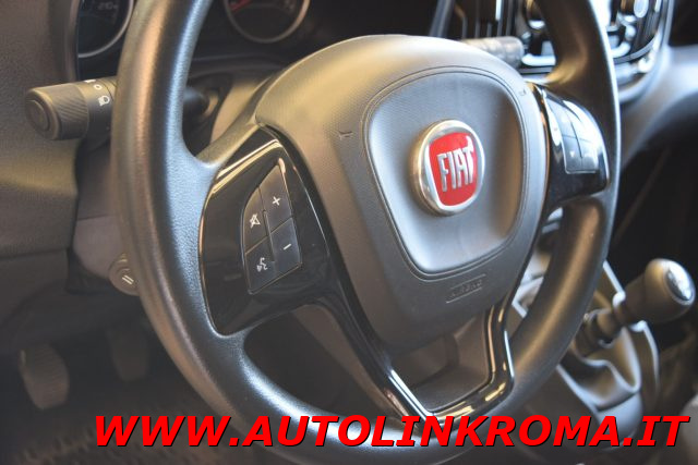 FIAT Doblo usata, con Park Distance Control