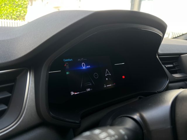 RENAULT Captur usata, con Volante multifunzione