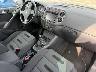 VOLKSWAGEN Tiguan usata, con Autoradio