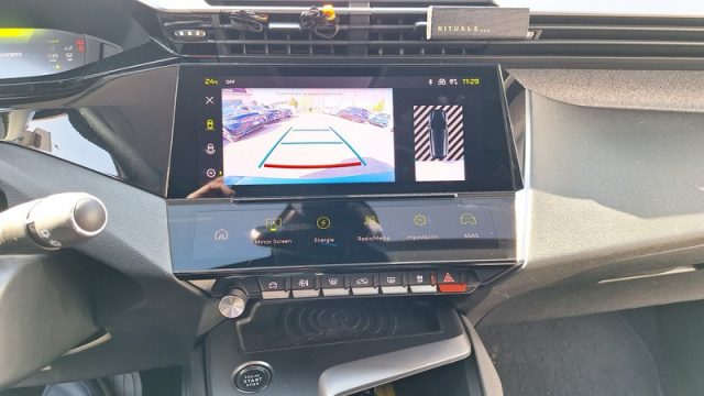 PEUGEOT 308 usata, con Leve al volante