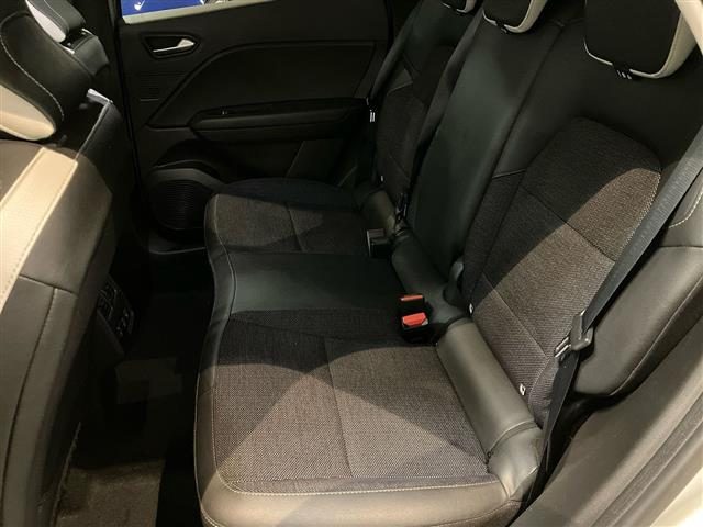 RENAULT Captur usata, con USB