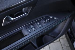 PEUGEOT 5008 usata, con Bluetooth