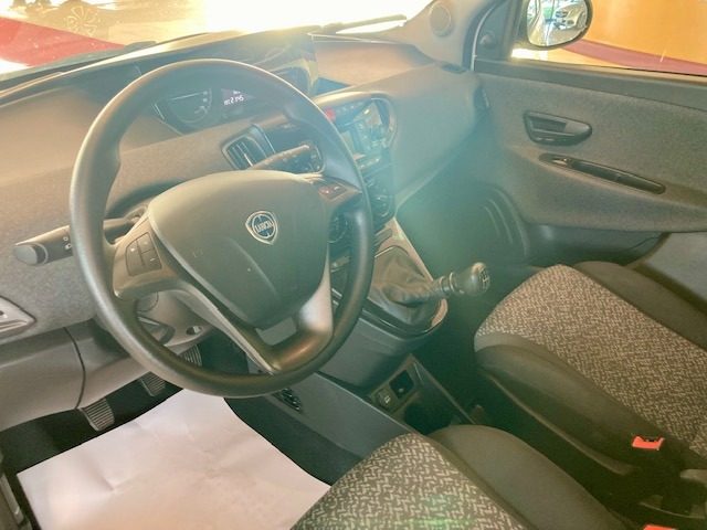 LANCIA Ypsilon usata, con Chiusura centralizzata
