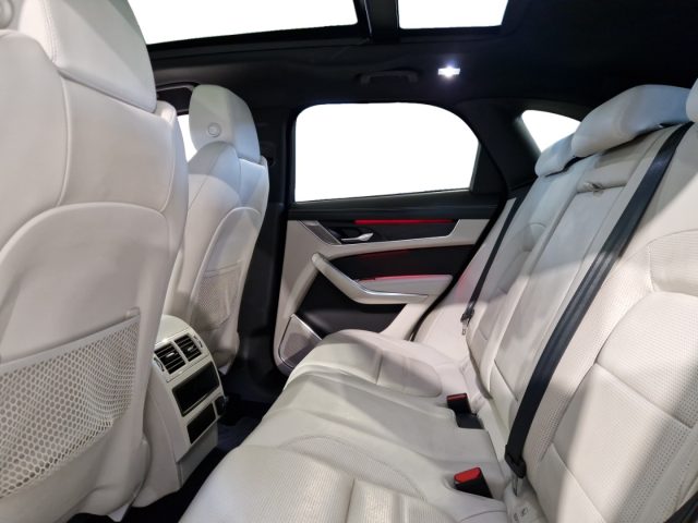 JAGUAR F-Pace usata, con Regolazione elettrica sedili