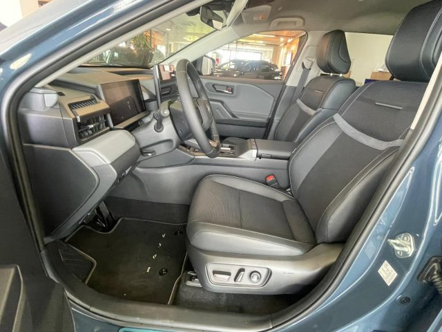 TOYOTA RAV 4 usata, con Autoradio