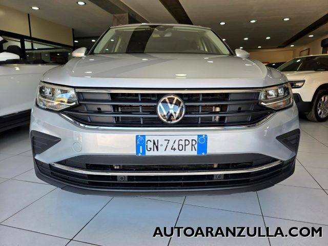 VOLKSWAGEN Tiguan usata, con Fari LED