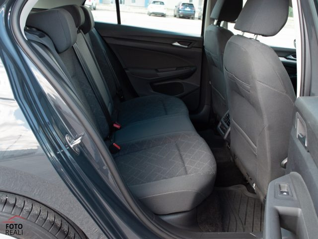 VOLKSWAGEN Golf usata, con Controllo automatico clima