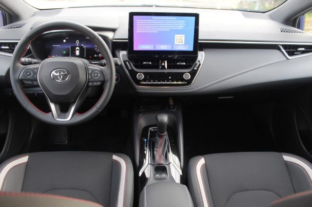 TOYOTA Corolla usata, con Servosterzo