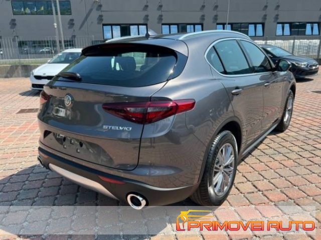 ALFA ROMEO Stelvio usata, con Cerchi in lega