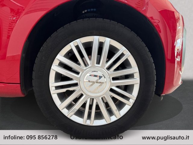 VOLKSWAGEN up! usata, con Sistema di navigazione