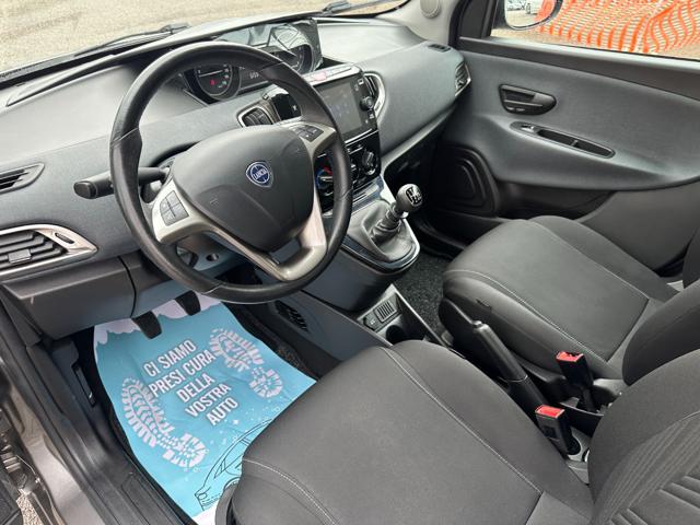 LANCIA Ypsilon usata, con Autoradio
