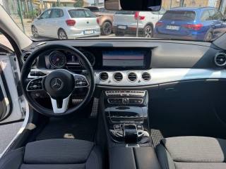 MERCEDES-BENZ E 220 usata, con Cronologia tagliandi
