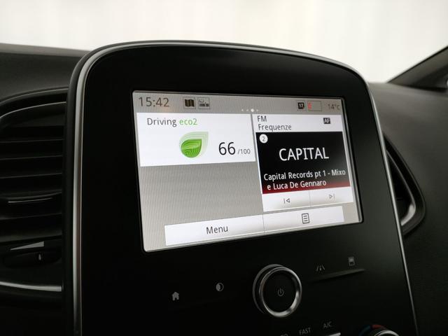 RENAULT Scenic usata, con Controllo automatico clima