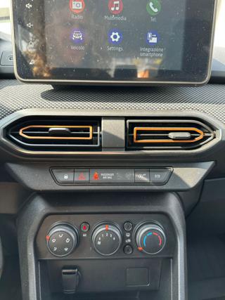 DACIA Sandero usata, con Specchietti laterali elettrici