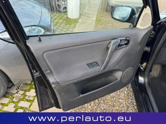VOLKSWAGEN Polo usata, con Alzacristalli elettrici