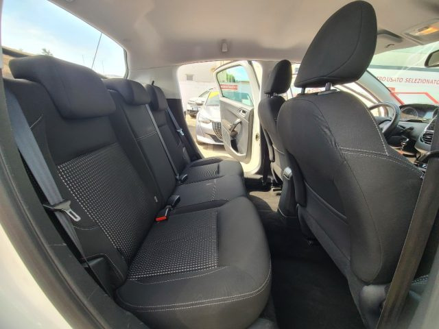PEUGEOT 208 usata, con Sensore di luce