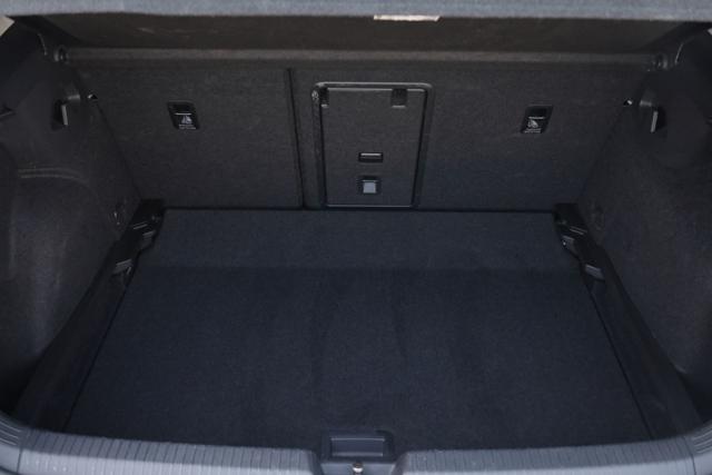 VOLKSWAGEN Golf usata, con Sedile posteriore sdoppiato