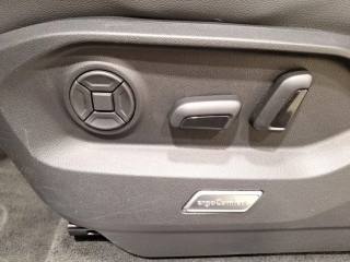 VOLKSWAGEN Touareg usata, con Cruise Control