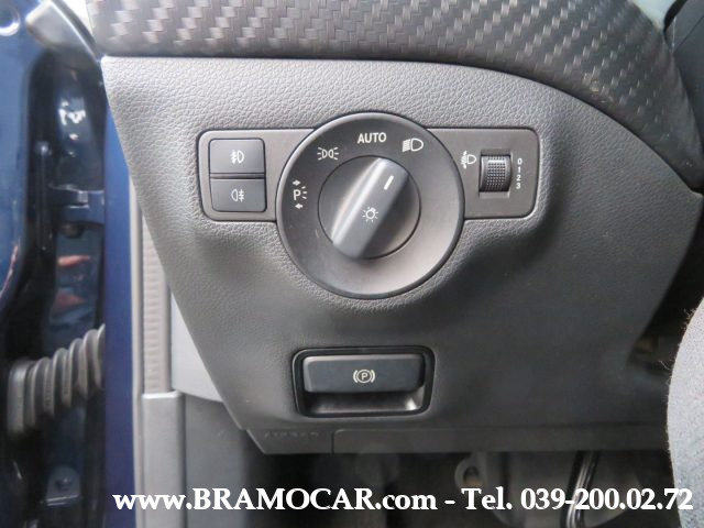 MERCEDES-BENZ GLA 180 usata, con ESP