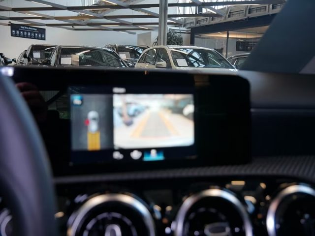 MERCEDES-BENZ A 180 usata, con Climatizzatore