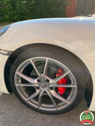 PORSCHE 718 Spyder usata, con Park Distance Control