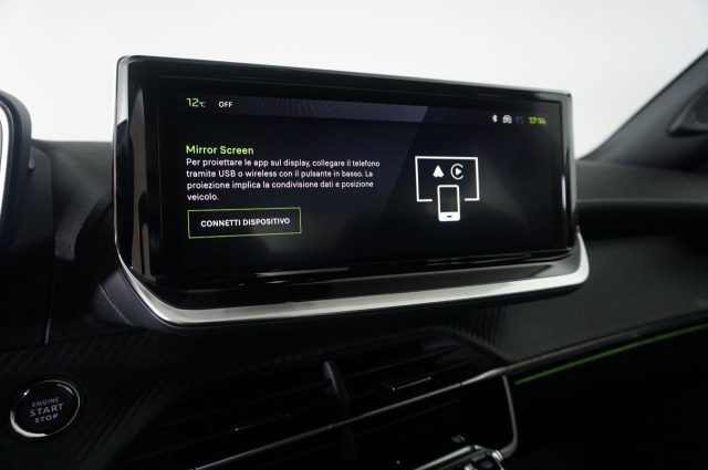 PEUGEOT 2008 usata, con Park Distance Control