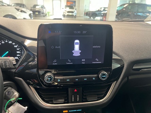 FORD Fiesta usata, con Servosterzo