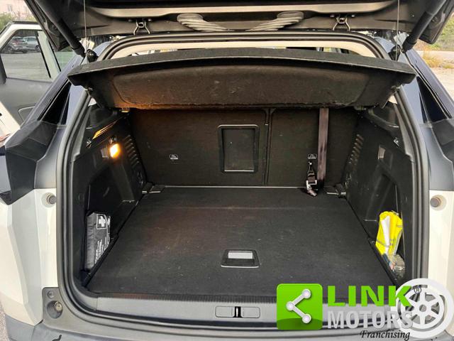 PEUGEOT 3008 usata, con Head-up display