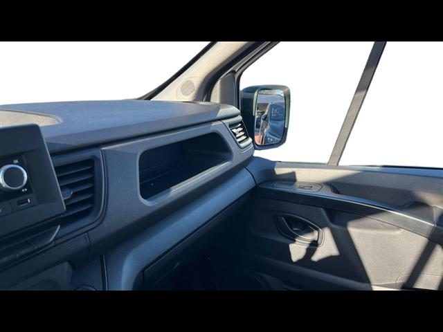 RENAULT Trafic usata, con Fari LED