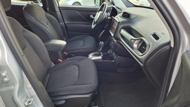JEEP Renegade usata, con USB