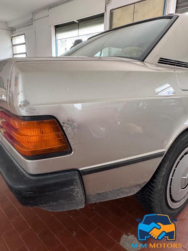MERCEDES-BENZ 190 usata 3