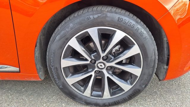 RENAULT Clio usata, con Autoradio