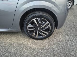 PEUGEOT 208 usata, con Autoradio