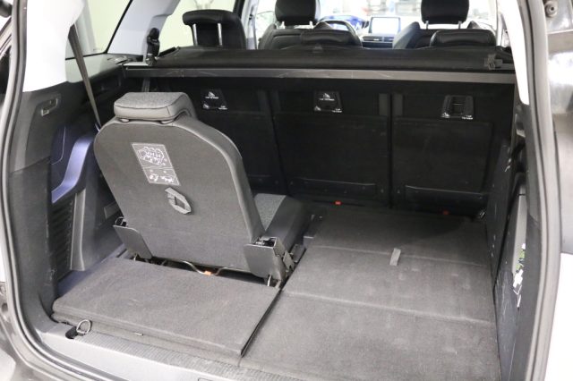 PEUGEOT 5008 usata, con Fendinebbia