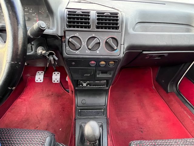 PEUGEOT 205 usata 10