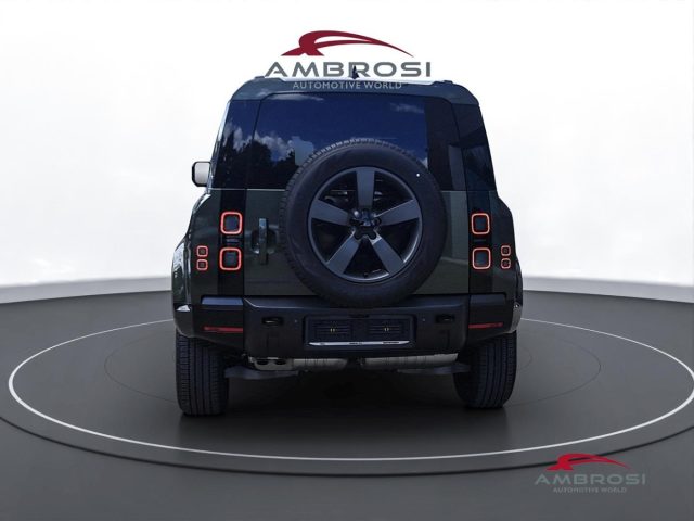 LAND ROVER Defender usata 7
