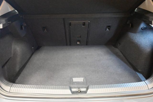 VOLKSWAGEN Golf usata 13