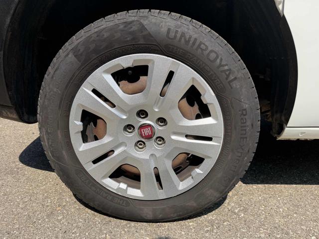 FIAT Doblo usata, con Sedile posteriore sdoppiato