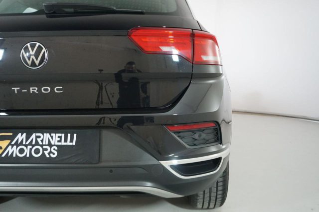 VOLKSWAGEN T-Roc usata, con USB