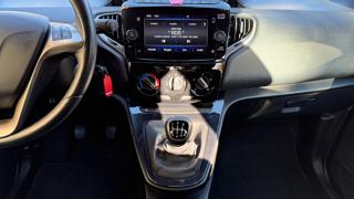 LANCIA Ypsilon usata, con Fendinebbia