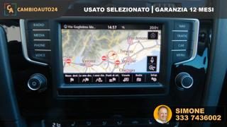VOLKSWAGEN Golf usata, con USB