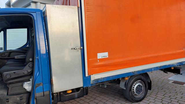 IVECO Daily usata, con Volante multifunzione