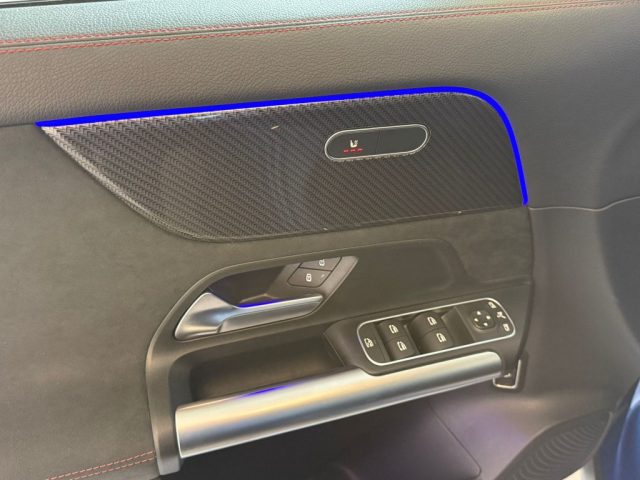 MERCEDES-BENZ GLA 200 usata, con Climatizzatore